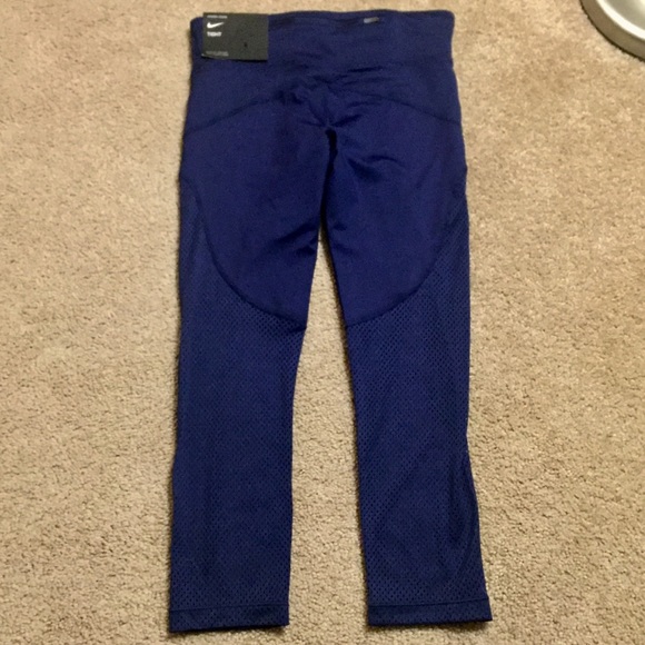 Nike Power cropped running leggings w/ mesh. - Picture 4 of 8